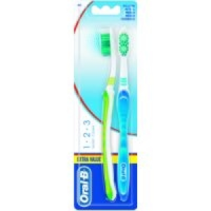 Cepillo dental 123 Shiny ORAL B