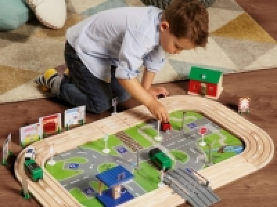 Lidl  PLAYTIVE JUNIOR Autopista de juguete/Centro de operaciones