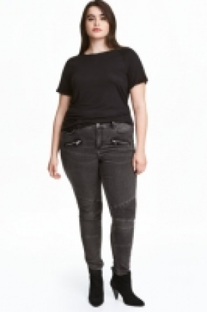  H 23.99 €