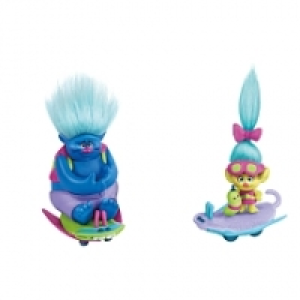 Trolls en Monopatín