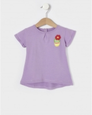 Camiseta asim&eacute;trica patch