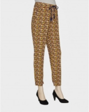 Pantal&oacute;n estampado all over 9.00&nbsp;&euro;