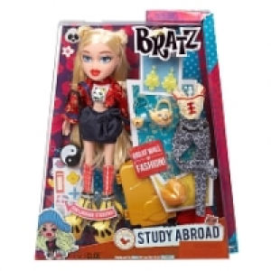 Bratz - Cloe Study Abroad