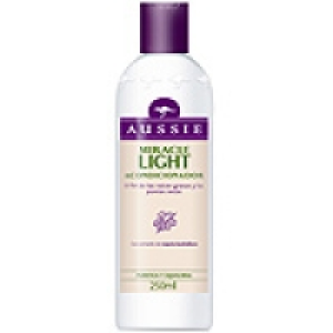 AUSSIE acondicionador Miracle Light con extracto de Lúpulo A 6.45 €
