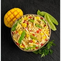 LaSirena  Arroz con vegetales, pollo y mango