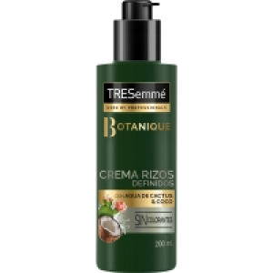 Hipercor  TRESEMME Botanique crema rizos definidos con agua de cactus 