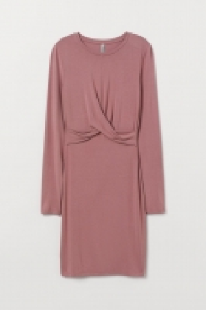  Vestido con lazada 7.99 €