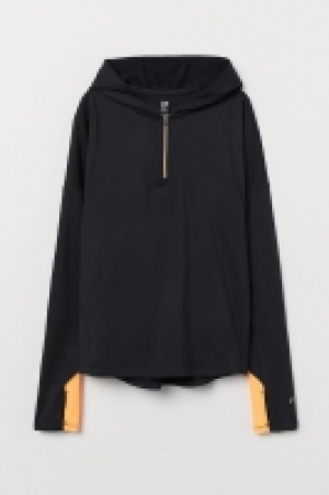  Camiseta de correr con capucha 16.99 €