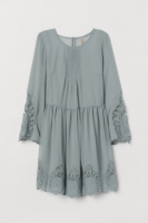  Vestido con encaje 17.99 €