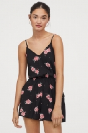  Mono corto con escote de pico 8.99 €