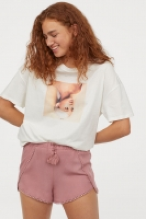  Pantalón corto con encaje 6.99 €