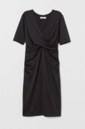  MAMA Vestido con escote en V 12.99 €