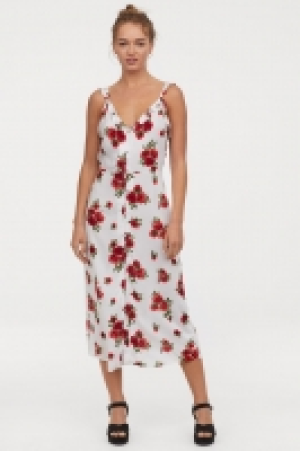  Vestido de volantes 12.99 €