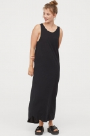  Vestido largo de punto 8.99 €