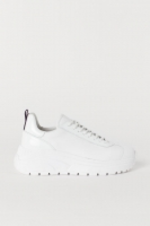  Zapatillas deportivas de piel 69.99 €