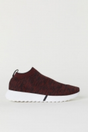  Deportivas en punto menguado 23.99 €