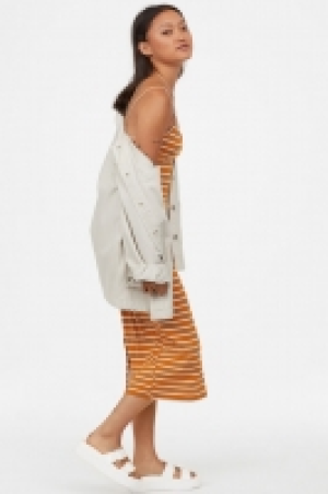  Vestido en punto de canalé 8.99 €