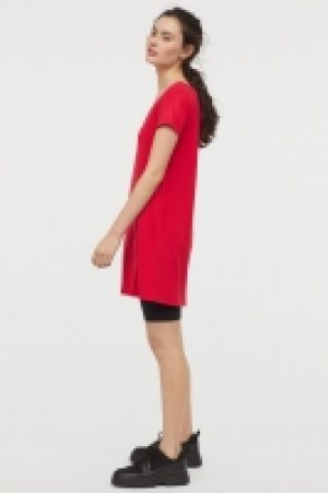  Vestido de punto escote en V 6.99 €