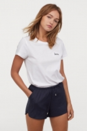  Pantalón corto de viscosa 6.99 €