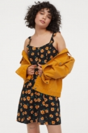  Vestido con flores 9.99 €