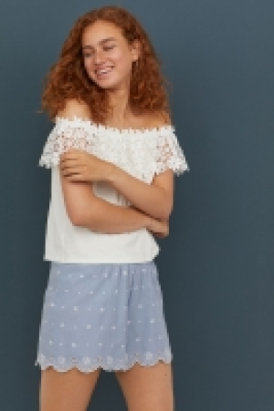  Pantalón corto de algodón 14.99 €