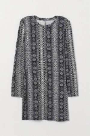  Vestido con hombreras 5.99 €