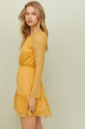  Vestido con volantes 11.99 €