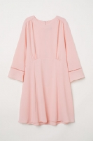  Vestido en crepé 15.99 €