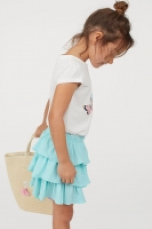 HM   Camiseta y falda con volantes