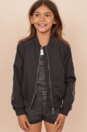 Cazadora bomber 17.99 €