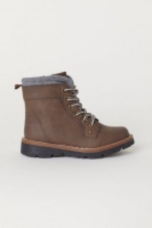  Botas con forro polar 17.99 €