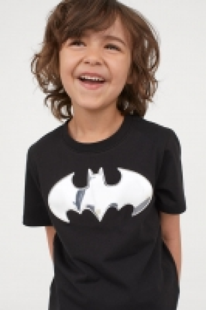  Camiseta con aplicación 9.99 €