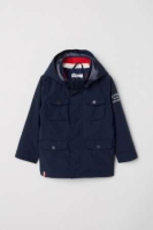  Chaqueta con capucha 19.99 €