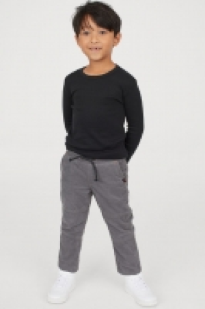  Pantalón con forro de punto 9.99 €