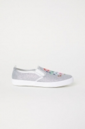  Deportivas sin cierre 9.99 €