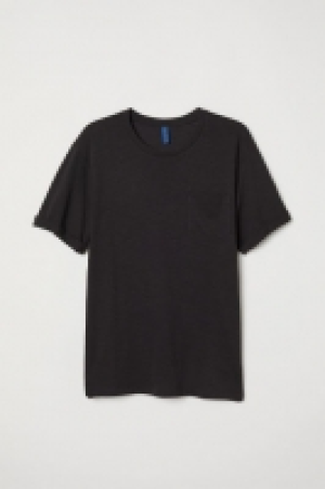  Camiseta con bolsillo superior 3.99 €