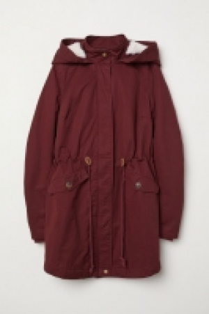  Parka acolchada con capucha 23.99 €
