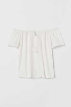  Blusa hombro descubierto 2.99 €