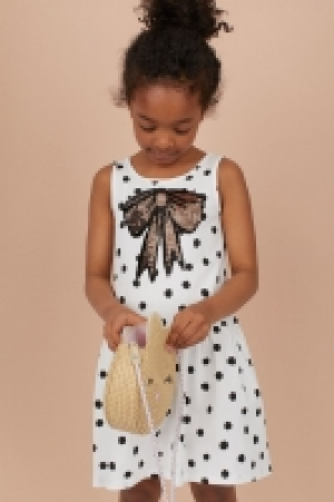  Vestido con lentejuelas 6.99 €