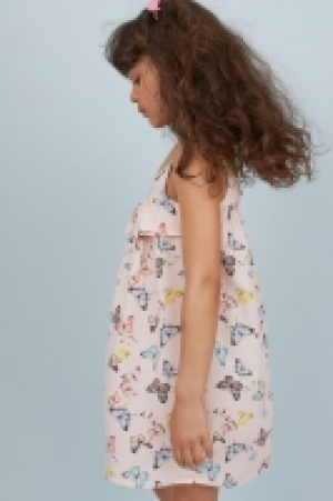  Vestido con volantes 6.99 €