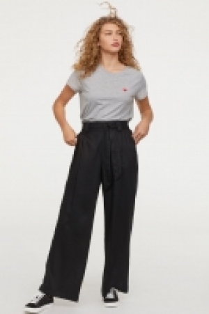  Pantalón amplio 12.99 €