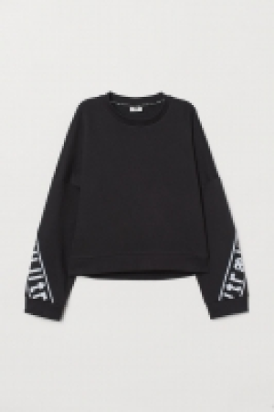 Sudadera sport corte cuadrado 17.99 €