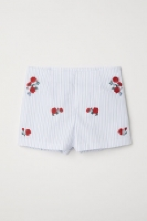 Pantalón corto con bordado 5.99 €