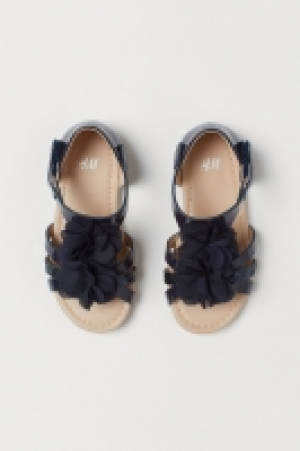  Sandalias con rosas de tul 9.99 €