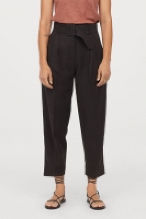  Pantalón tobillero y cinturón 17.99 €