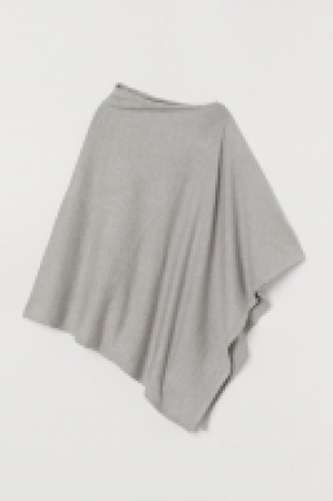  Poncho en punto fino 15.99 €