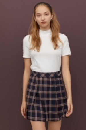  Falda plisada 9.99 €