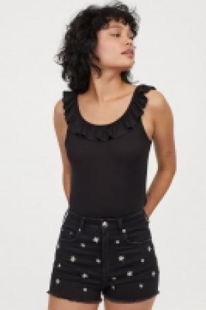  Camiseta con volante 5.99 €