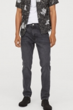  Slim Jeans 14.99 €