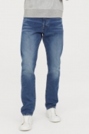  Slim Straight Jeans 12.99 €